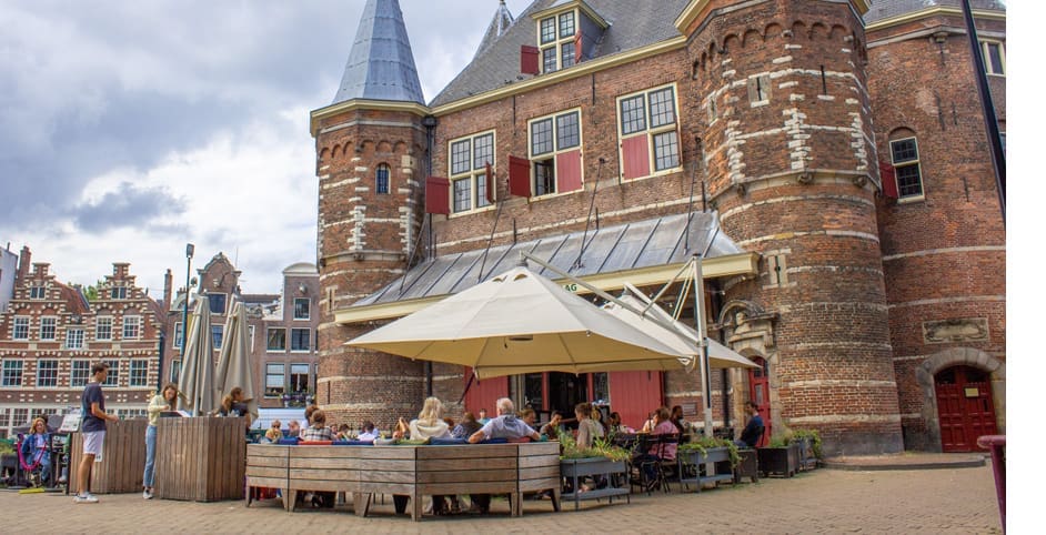 Binnenstad van Amsterdam Nieuwmarkt.