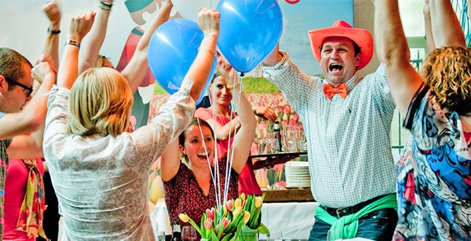 juichende mensen hou van holland