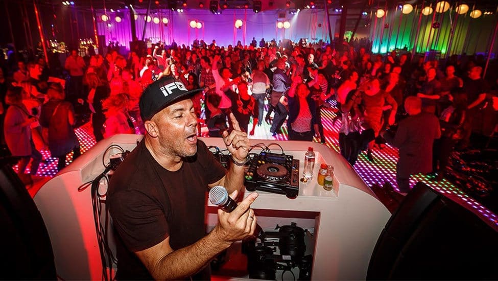 Nineties-party-event